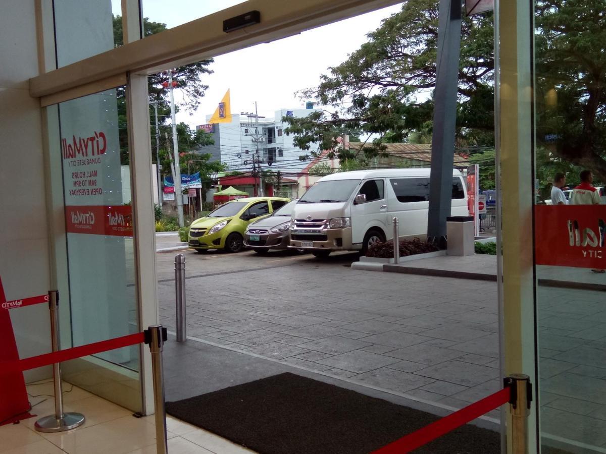 ดิโน เรสซิเดนซ์ Hotel Dumaguete City ภายนอก รูปภาพ
