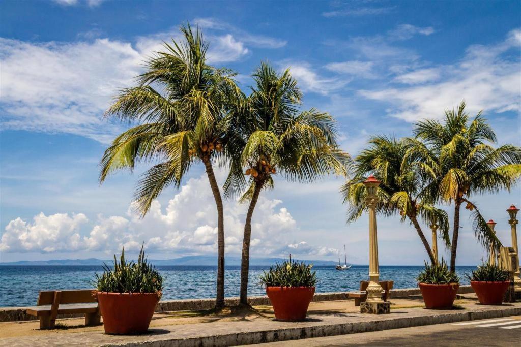 ดิโน เรสซิเดนซ์ Hotel Dumaguete City ภายนอก รูปภาพ