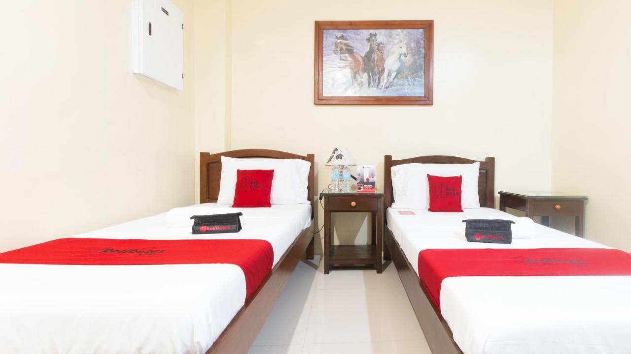 ดิโน เรสซิเดนซ์ Hotel Dumaguete City ภายนอก รูปภาพ