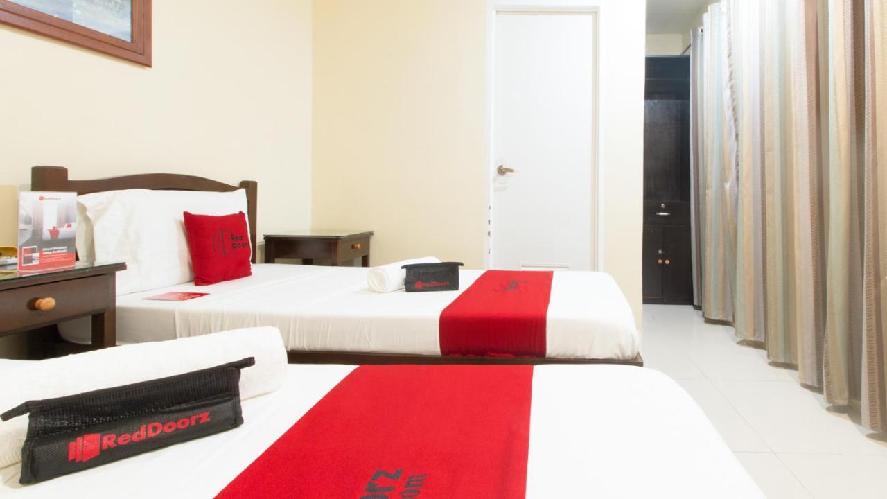 ดิโน เรสซิเดนซ์ Hotel Dumaguete City ภายนอก รูปภาพ